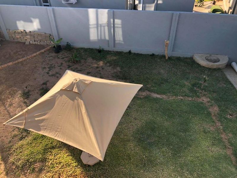 4 Bedroom House For Sale In Elisenheim - Photo 3