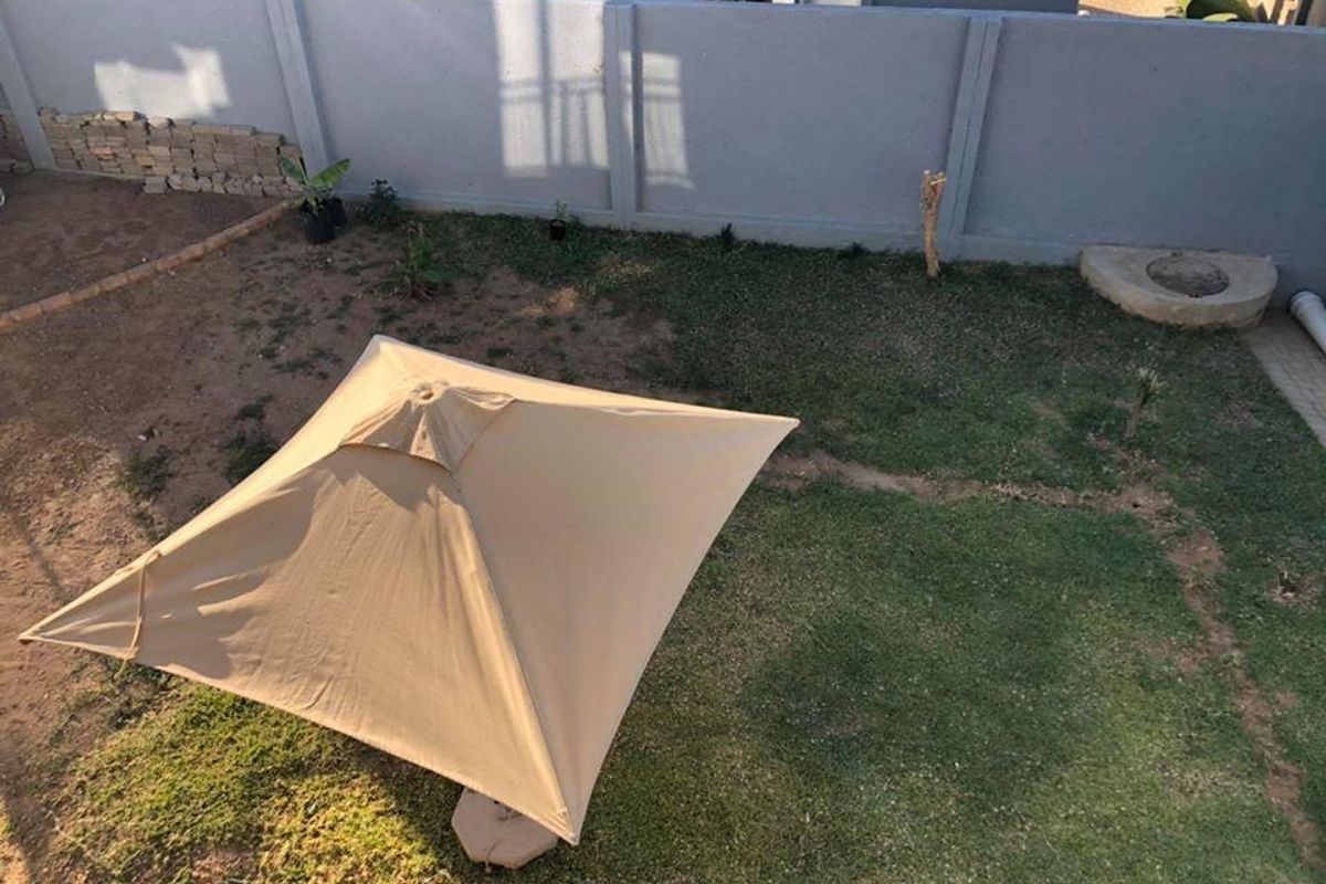 4 Bedroom House For Sale In Elisenheim - Photo 3