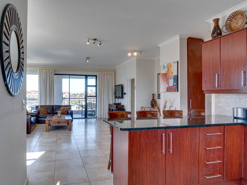 Penthouse Vibes - Photo 2