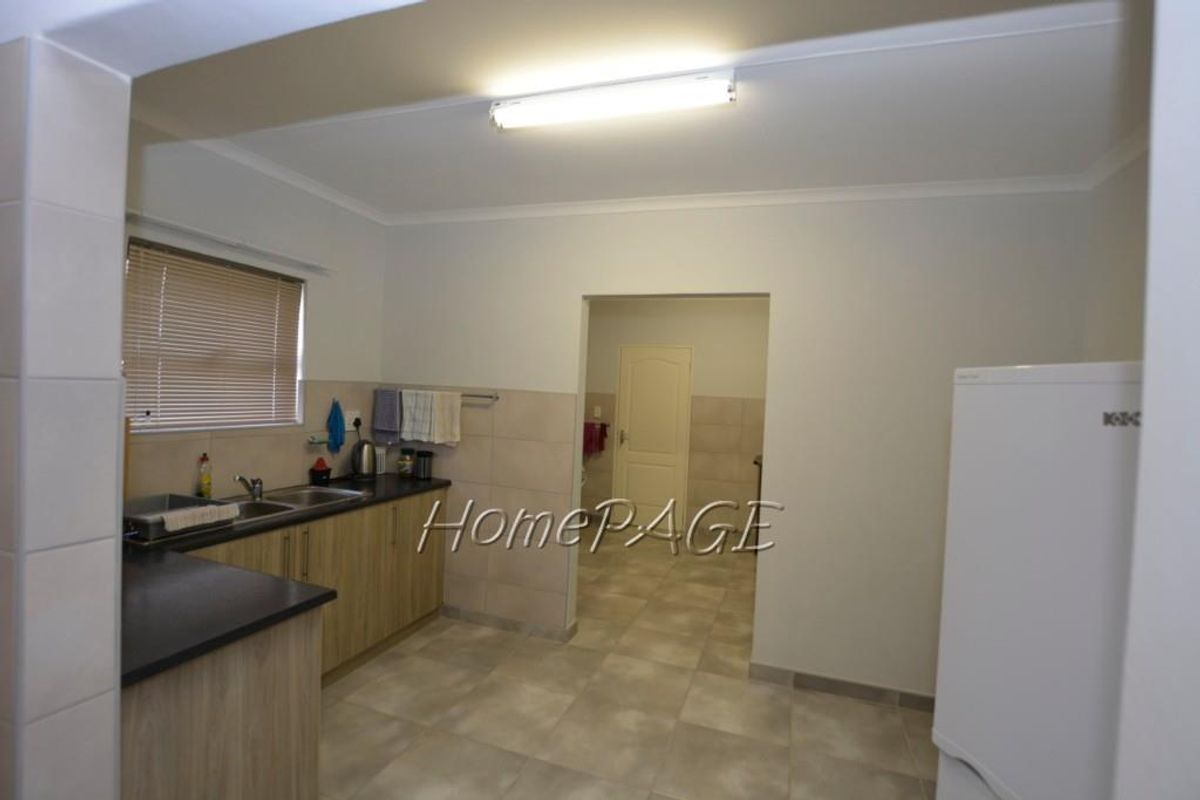 Fairway Estates, Walvis Bay, 3 Bedroom house in a quiet Cul de Sac for sale - Photo 4