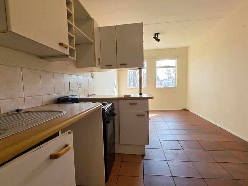 2 Bedroom Townhouse / Apartment for Sale in Florentia Alberton - Photo 7