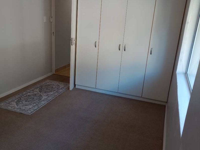 Garden flat to rent - Photo 9