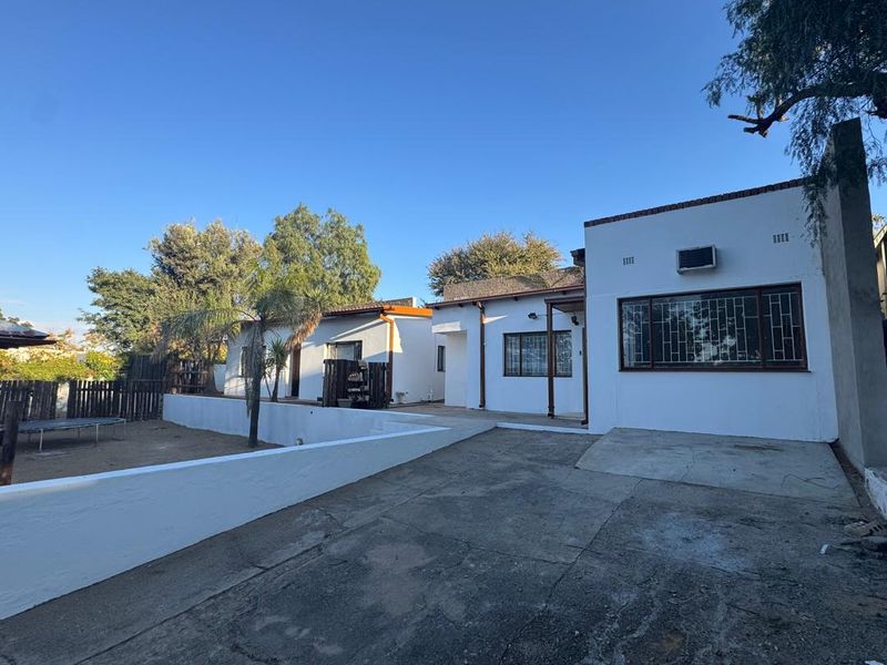 🏡 PRIME PROPERTY FOR SALE – WINDHOEK-WEST - Photo 6