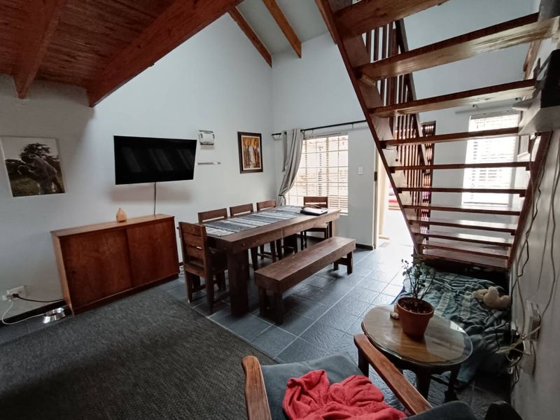 CLUBVIEW - 3 BEDROOMS - 2 FULL BATHROOMS - 2 LOCK-UP GARAGES - Photo 6