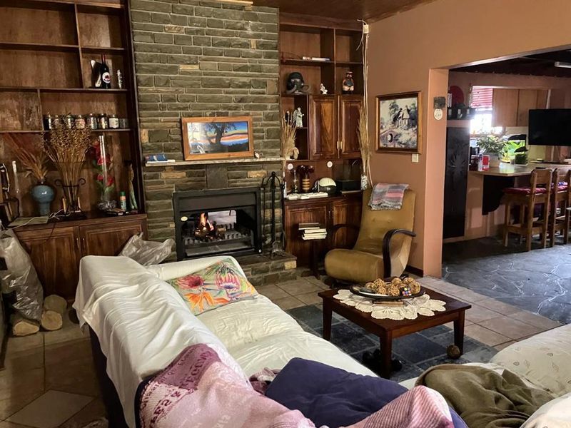 3 Bedroom House with 2 Bedroom Flatlet in Vineta - Photo 8