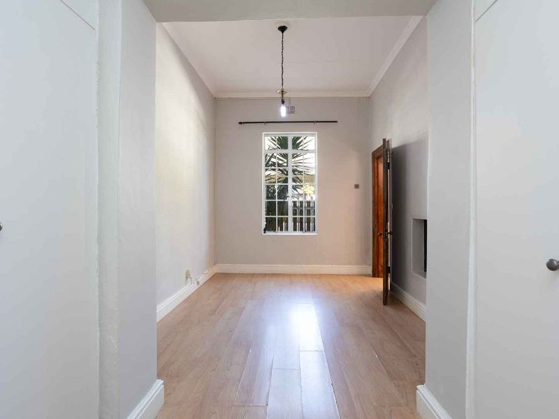 Exciting Opportunity in Rondebosch Village! - Photo 8