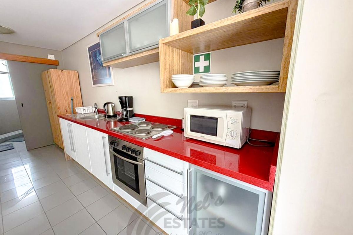 Furnished Apartment to Rent in Central Swakopmund - Photo 4