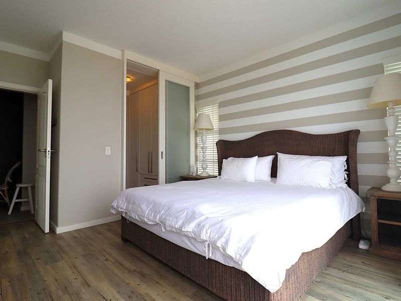 Seafront Fully Furnished Apartment for Rent - Swakopmund Centre - Photo 2