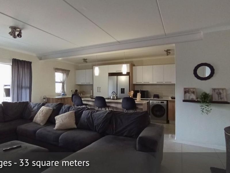 Stunning Apartment In Fish Eagle View Modderfontein - Photo 8