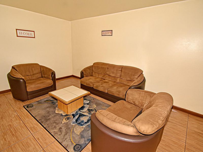 Ground Floor Apartment - Photo 4