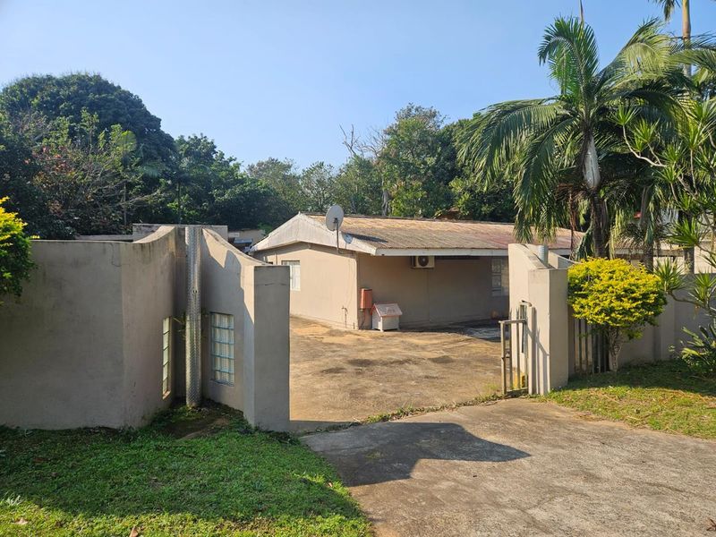 Own a Piece of Paradise – Where Your Dream Retreat Awaits - Photo 2