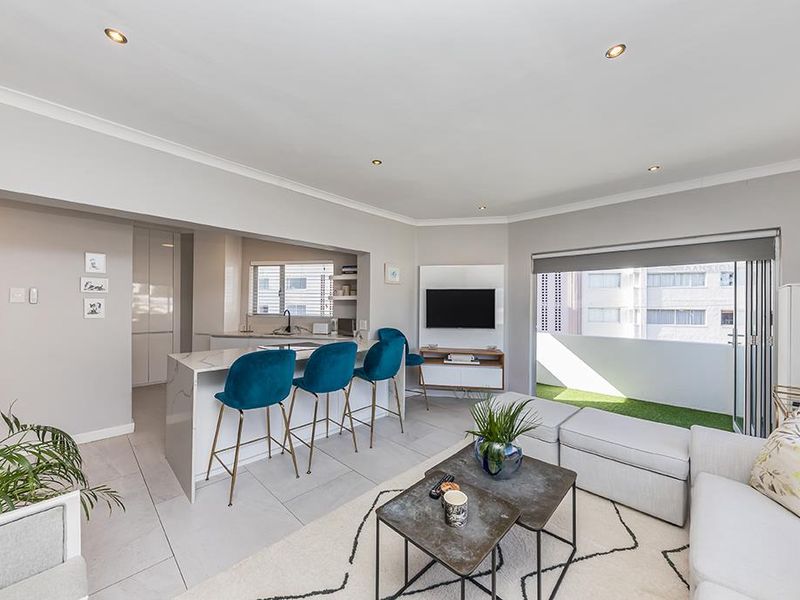 Furnished 1 Bedroom & Pet Friendly - Photo 2