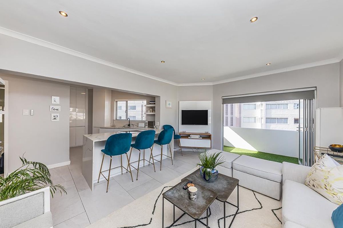 Furnished 1 Bedroom & Pet Friendly - Photo 2