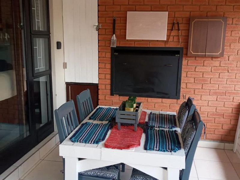 2 Bedroom Garden Aprtment for Sale in Greenstone Hill - Photo 8