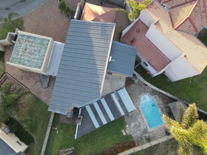 Secure Family Home For Sale in Terenure Kempton Park: Spacious Townhouse with Pool & Prime Security - Photo 2