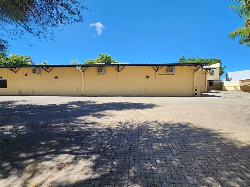 Business Property - Photo 5