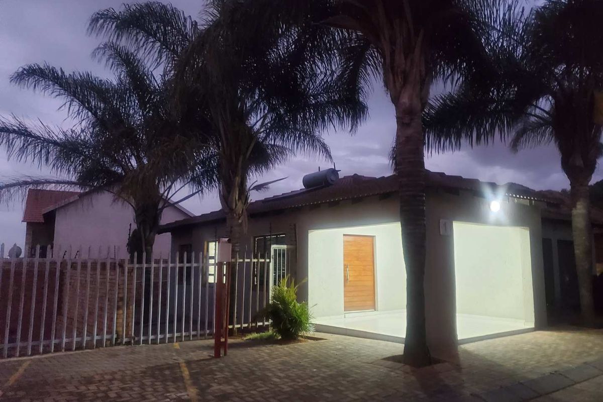 Investor's dream -Tenanted units ready for portfolio Growth! - Photo 4