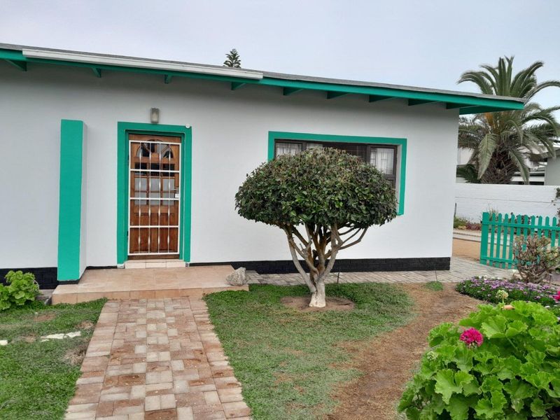 Dual Living Opportunity - Photo 4