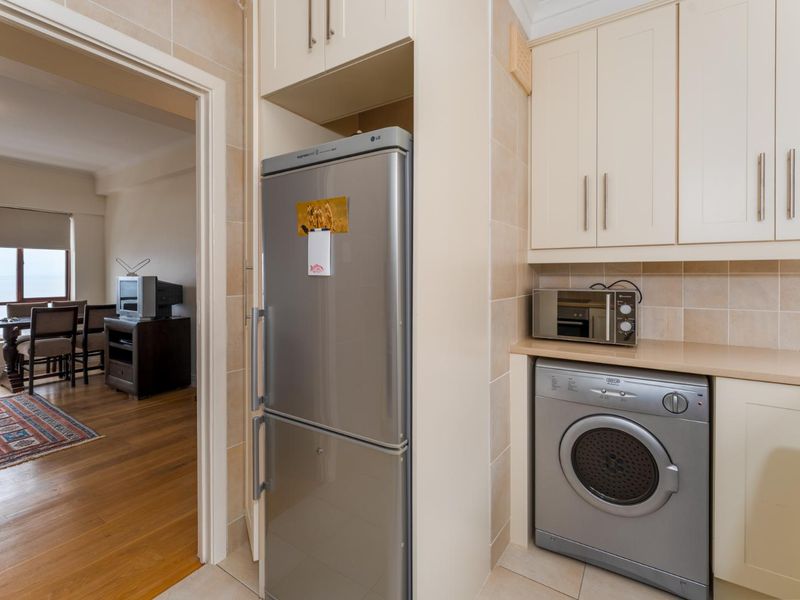 2 bedroom apartment with sea views - Photo 7