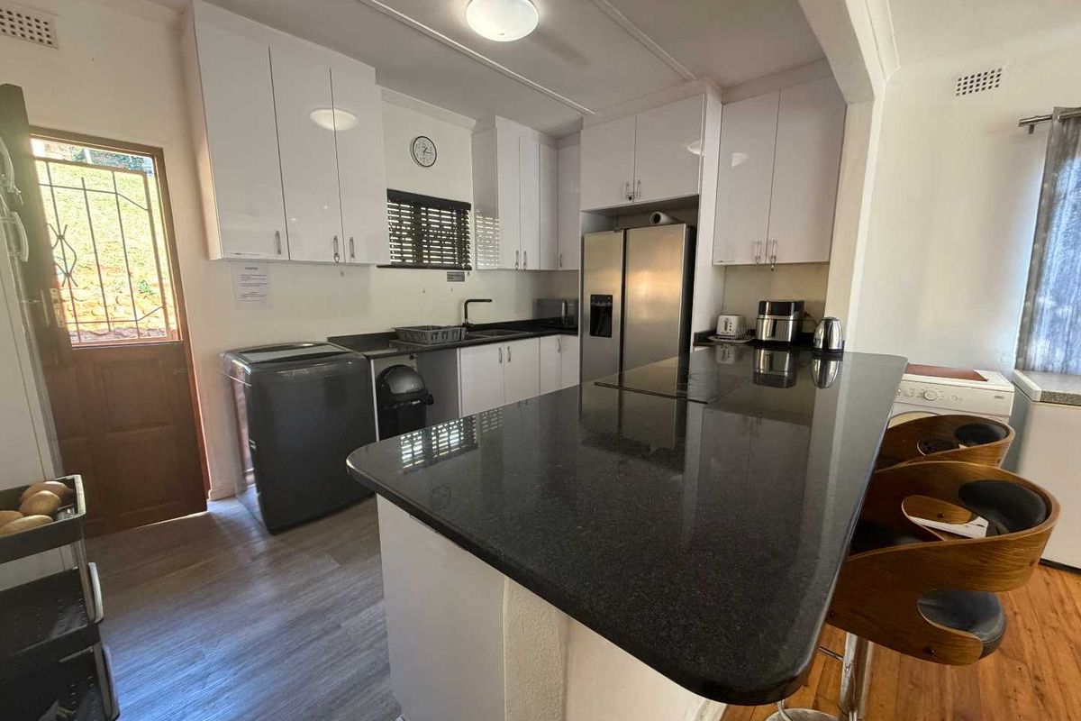 Hendra - Family home with Rental income potential in Parkhill - Photo 4