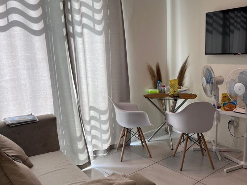 CBD| CITY JUNCTION | BACHELORS - Photo 3