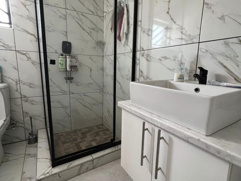 🔥 🏘️ Newly-Built (5 Unit) Complex For Sale – Khomasdal 16 - Photo 9