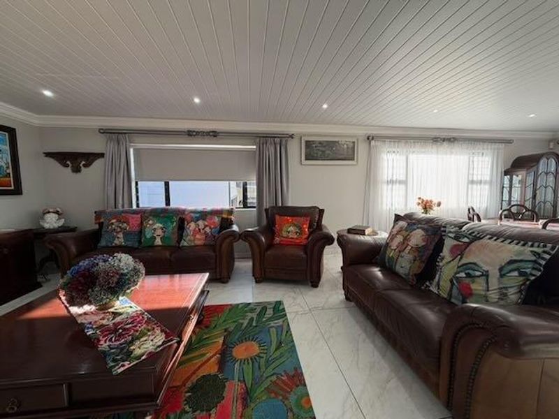 Elevated Coastal Estate Living with Sea Views, Versatile Accommodation and Exceptional Garaging - Photo 4