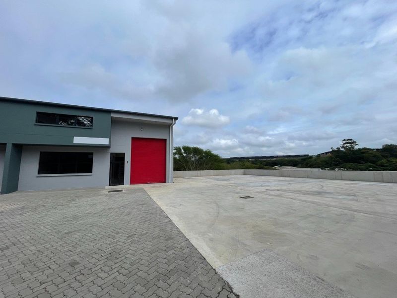 Modern Warehouse / Light Industrial Unit To Let – Innovation Park, Glen Anil - Photo 3