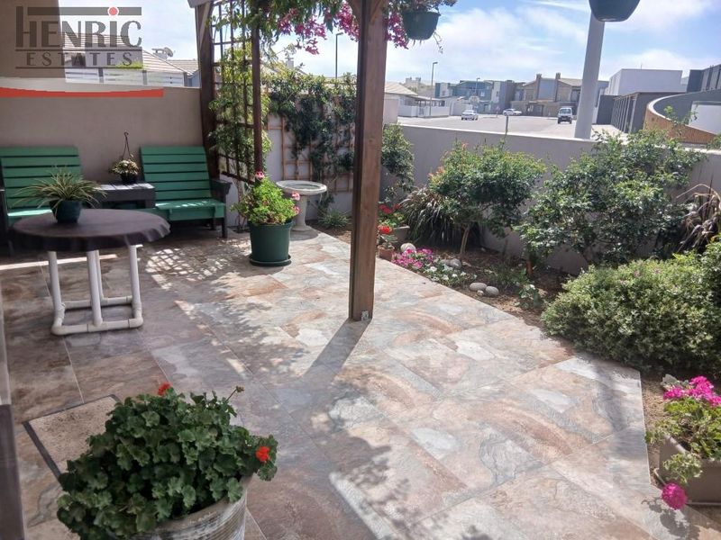 Beautiful Townhouse Kramersdorf – Swakopmund – Sought after complex - Photo 3