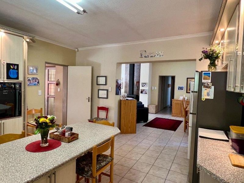 One level home for sale - Photo 3