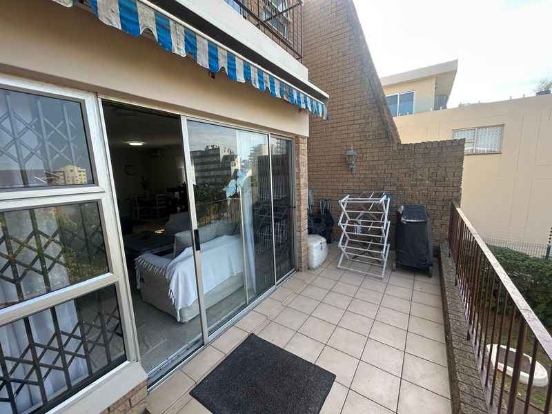 Charming Older-Style Home with Partial Sea Views in Umhlanga - Photo 2