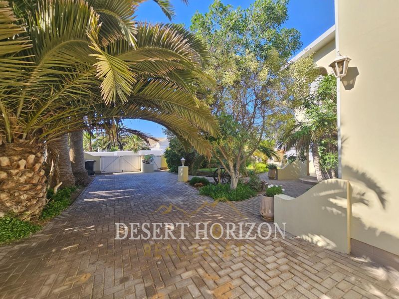 Swakopmund, Hage Heights | Exquisite multi-unit property For Sale - Photo 4
