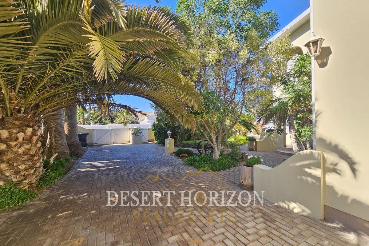 Swakopmund, Hage Heights | Exquisite multi-unit property For Sale - Photo 4