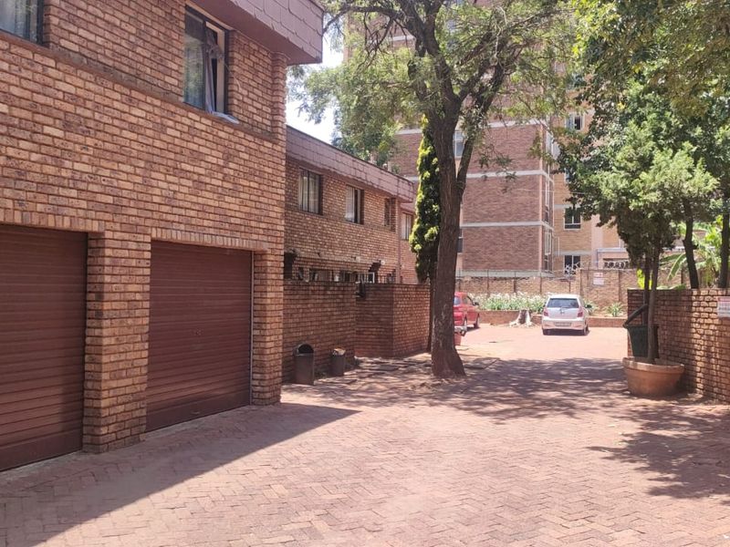 Timeless! Spacious! This one has it all! - Photo 2