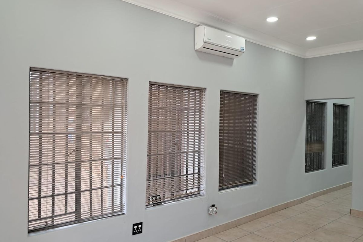 Prime Commercial Office Space in a Strategic Business Location - Photo 3