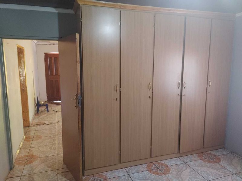 House for sale in Vosloorus EXT. 28 - Photo 7