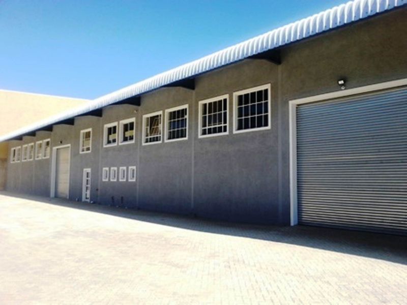 Warehouse to let Northern Industrial- Street Front - Photo 2