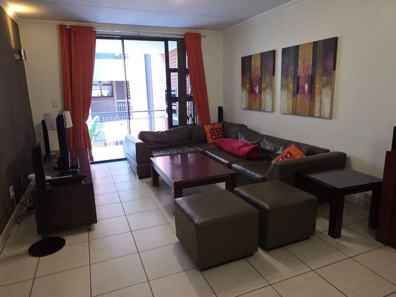SOPHISTICATED FULLY FURNISHED 2 BED APARTMENT IN SECURE COMPLEX IN MORNINGSIDE - Photo 5