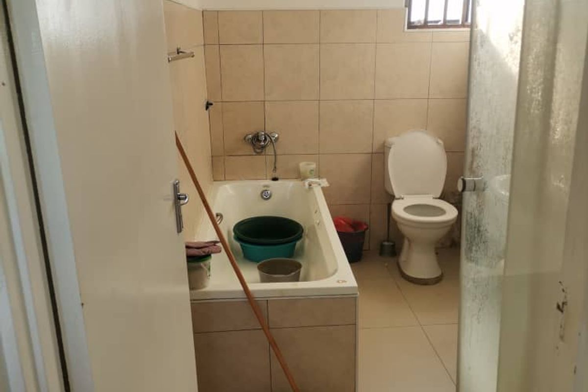 Charming Two-Bedroom House for Sale in Smarties, Okahandja - Photo 4