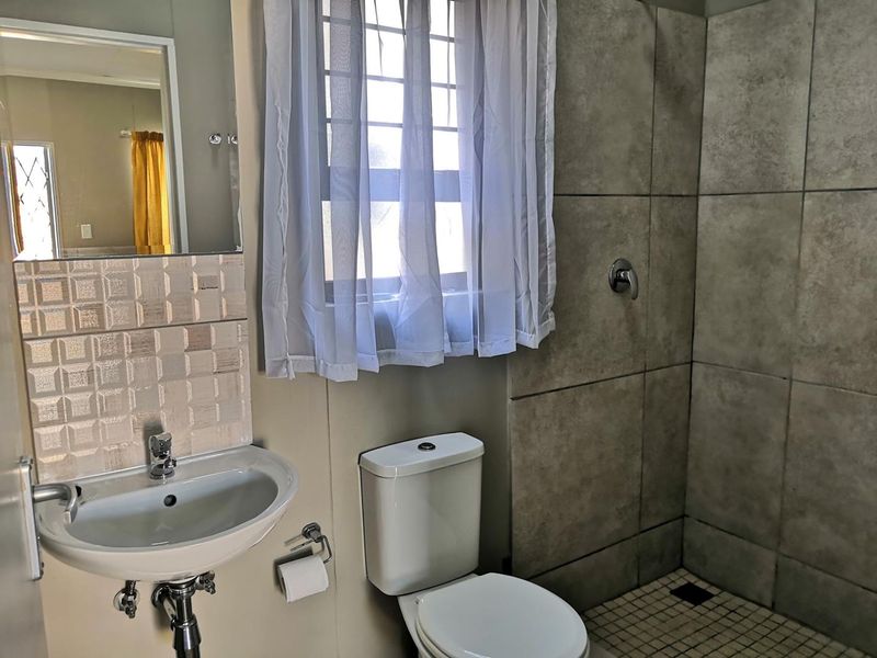 OCLE GROUND FLOOR 2 BEDROOM APARTMENT FOR SALE IN OTJOMUISE EXT. 3 - Photo 7