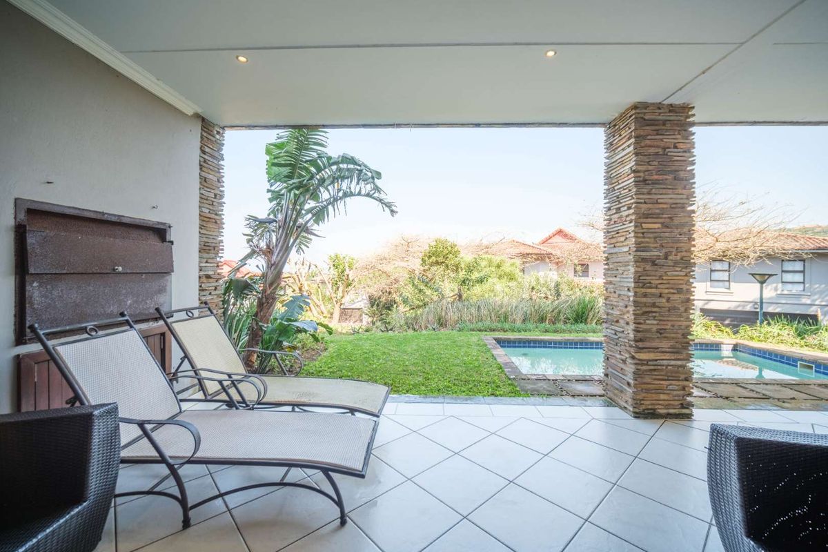 Fully Furnished 3-Bedroom Split-Level Townhouse in Zimbali Coastal Resort - Photo 3
