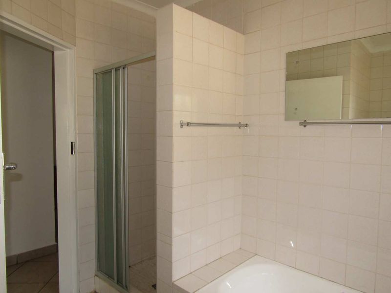 Spacious Life Rights Home in sought-after Retirement Village - Photo 7