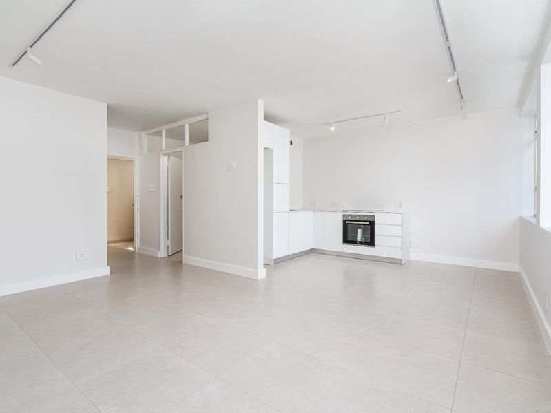 Final Opportunity: Studio in Airbnb-Friendly CBD Block - Photo 4