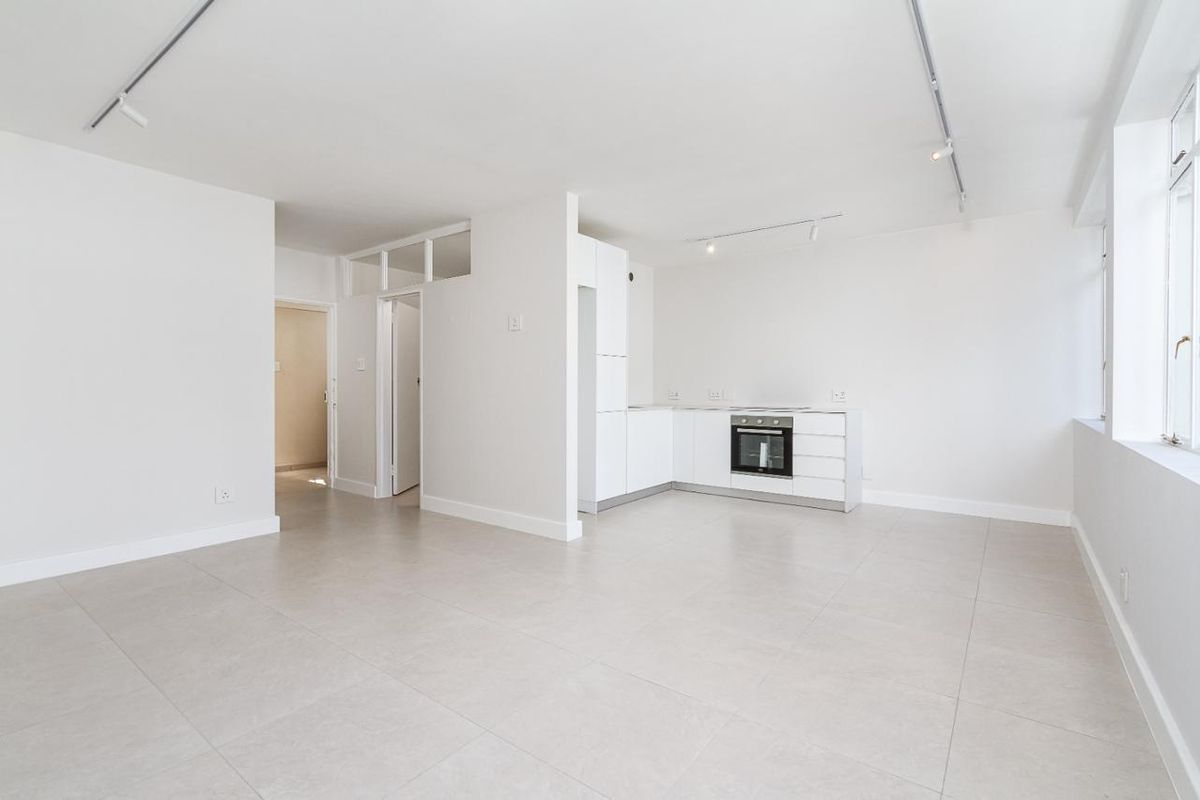 Final Opportunity: Studio in Airbnb-Friendly CBD Block - Photo 4