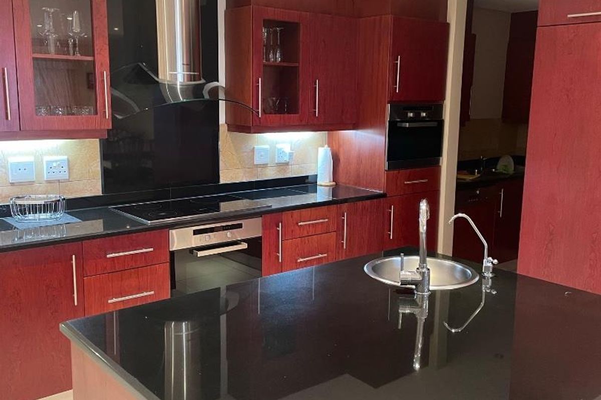 3 bedrooms 2 bathrooms fully furnished - Photo 2