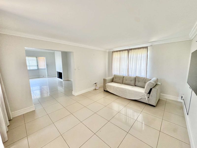 Hendra Estates - Modern Coastal Gem — Spacious Single-Level Home with Pool and Prime Beachside Location! - Photo 9