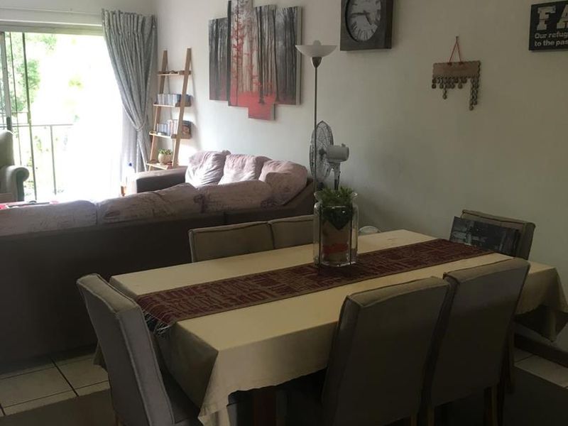 1st floor 3 bedroom apartment in secure complex - Photo 8