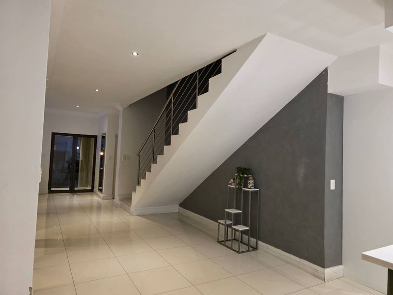 This might be too much space for a family that never hosts. - Photo 8