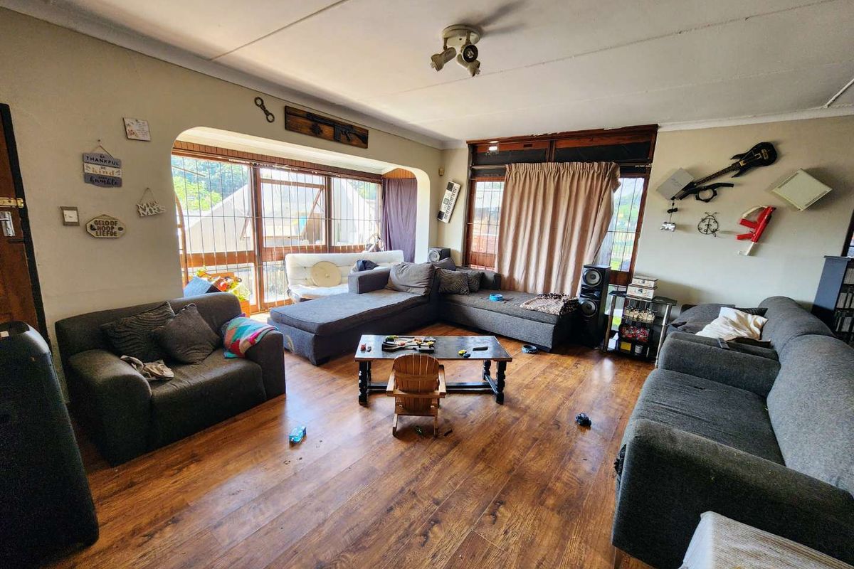 Versatile Dual-Living Property with Great Potential - Photo 2