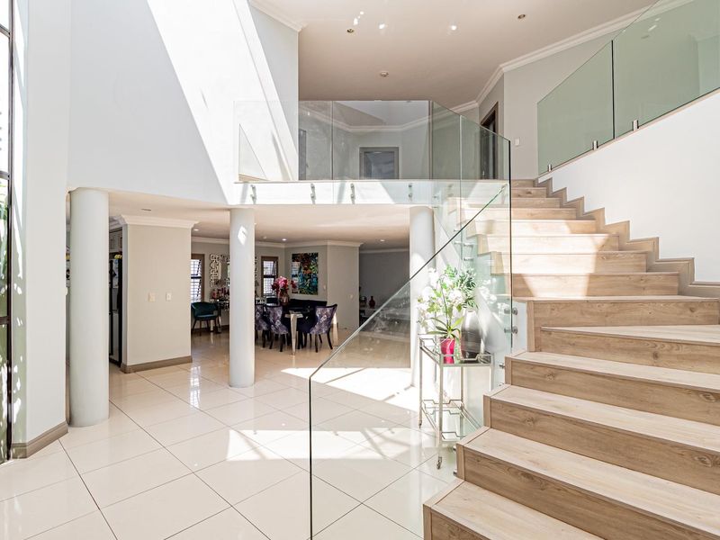 Architecturally Designed Home with Skylit Double-Volume Foyer - Photo 4